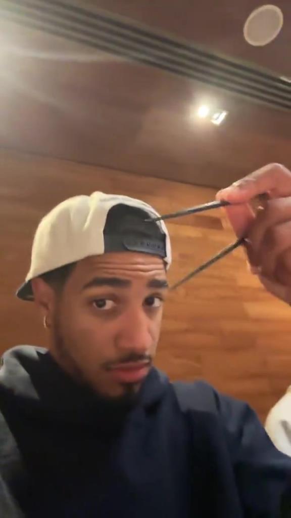 歸化歸化哈利伯頓這筷子拿的還挺標(biāo)準(zhǔn)?。?！