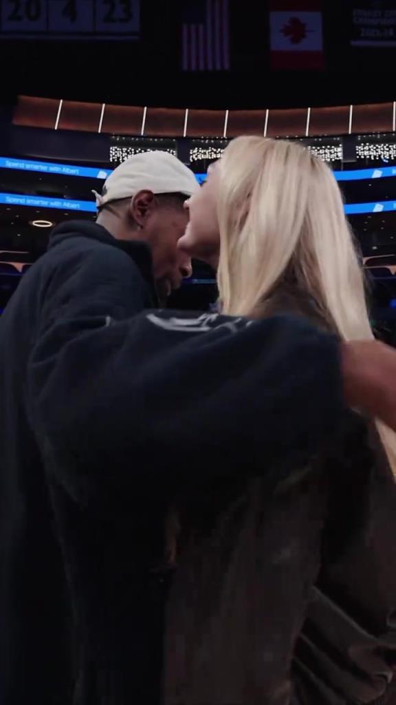 卡梅倫布林克這大長腿，KD都得多看幾眼