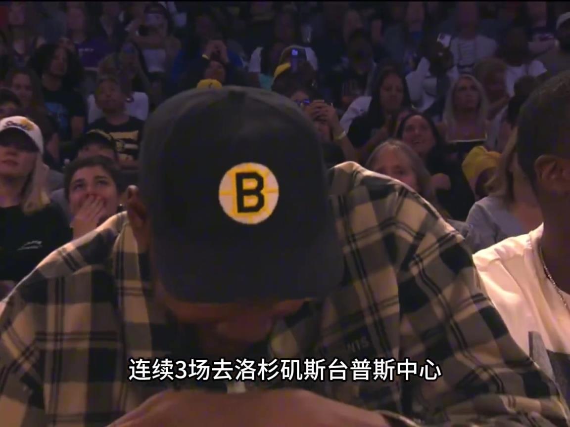 KD凡心大動(dòng)？連續(xù)三場(chǎng)盯梢火花隊(duì)皮衣布林克庫(kù)里‘準(zhǔn)妹夫’上線？