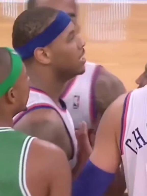 社會(huì)瓜！當(dāng)年安東尼與加內(nèi)特發(fā)生沖突，賽后瓜哥帶人堵綠軍大巴